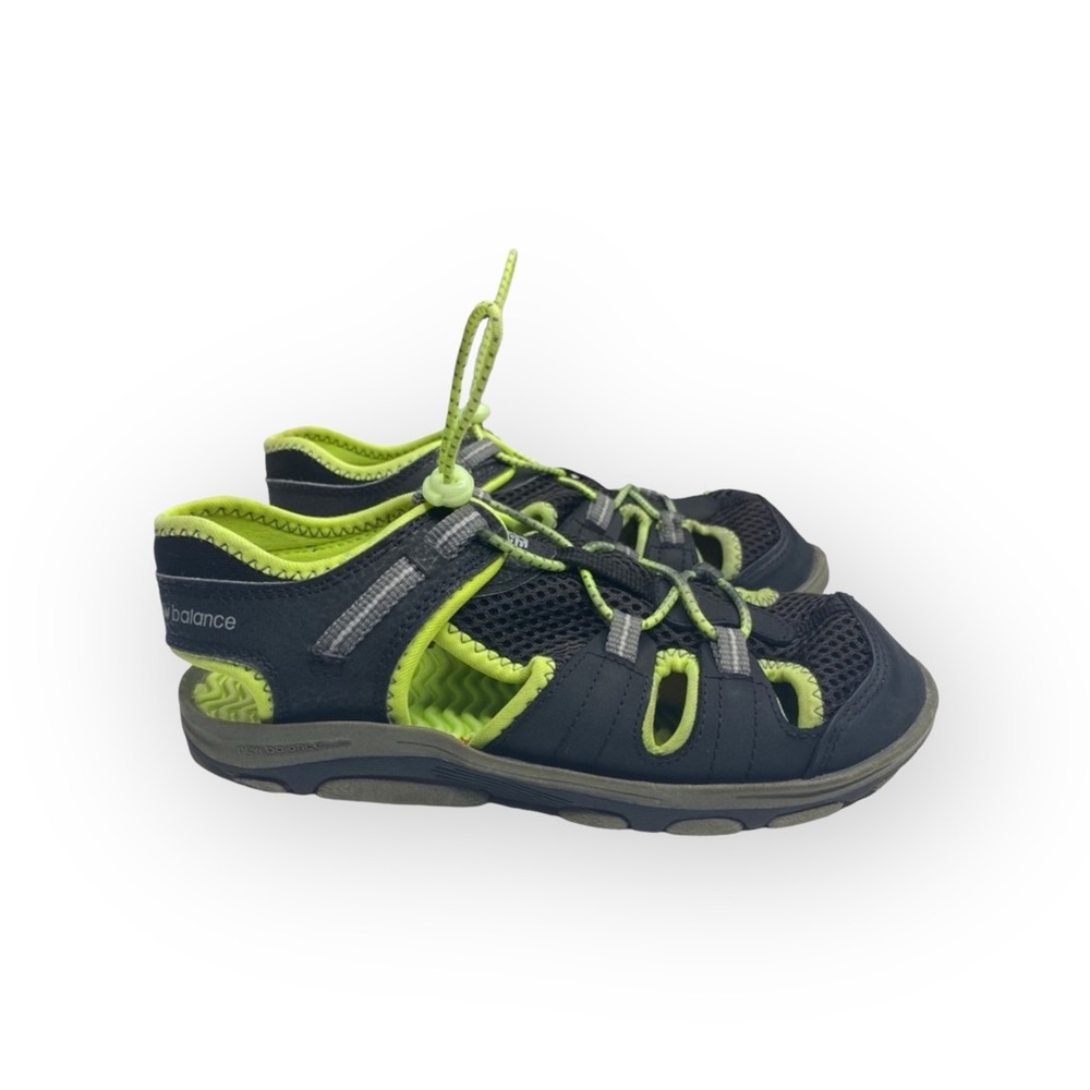 New Balance 𓆉 Adirondack Outdoor Adventure Sandal 𓆉 Black Neon Green 𓆉 Kids 2 - Picture 4 of 16